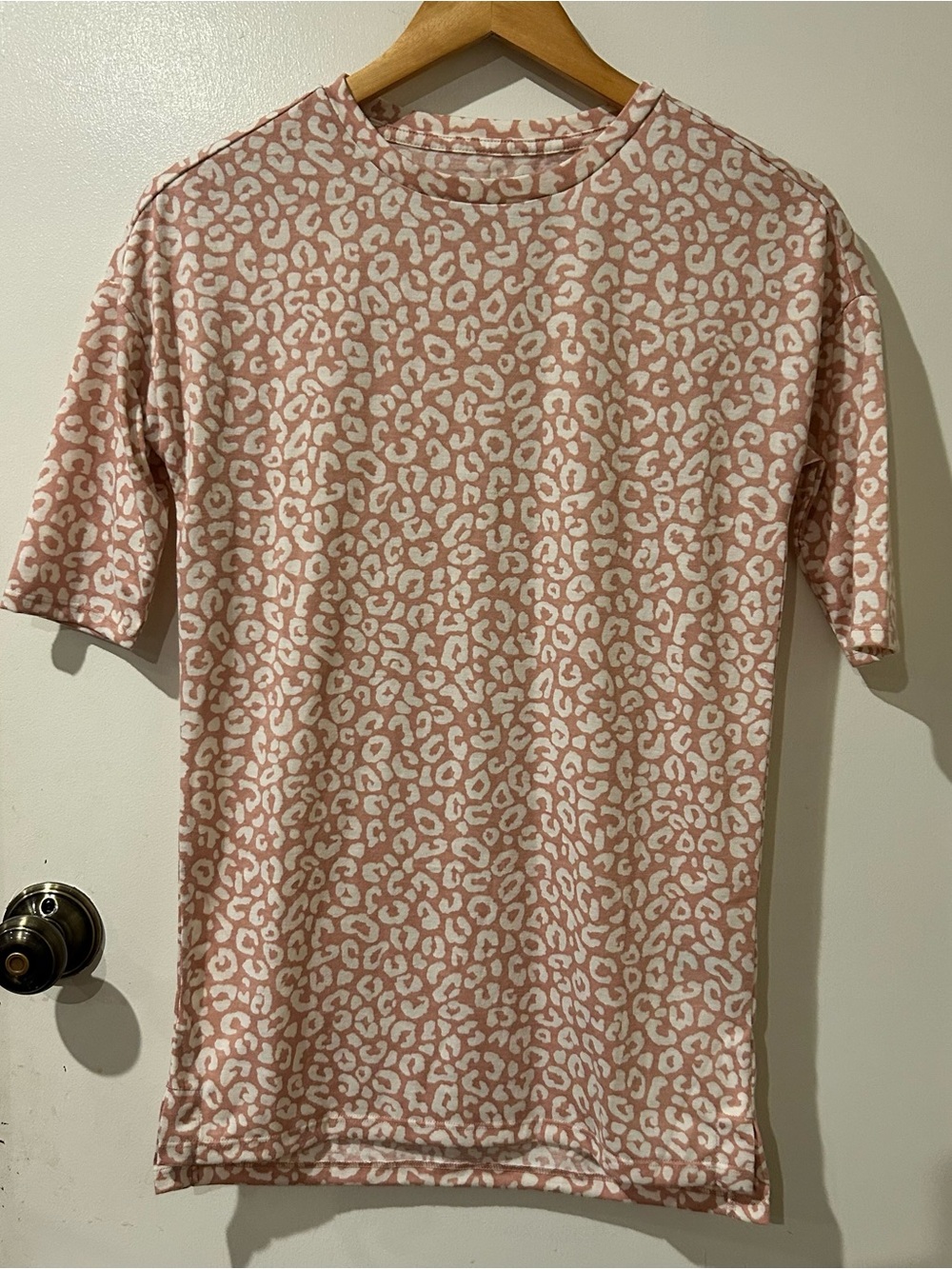 Old Navy Pink and White Leopard-Print Short Sleeve loungewear sleep dress size M